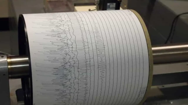 Terremoto Campi Flegrei, scossa di magnitudo 3.0 nella notte del 10 agosto