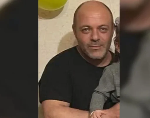 Dario Viscido muore a 50 anni sulla A16: il furgone schiacciato tra due tir Dario Viscido morto a 50 anni nell'incidente sulla A16