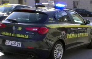 Catanzaro, associazione a delinquere e truffe sui fondi agricoli: 5 arresti e sequestri per oltre 36 milioni Catanzaro, cinque misure cautelari e maxi sequestro per truffe su fondi agricoli