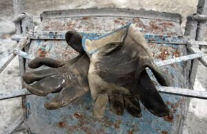 Incidente sul lavoro a Polesine, operaio di 51 anni muore in una cava Polesine, operaio muore schiacciato da un macchinario