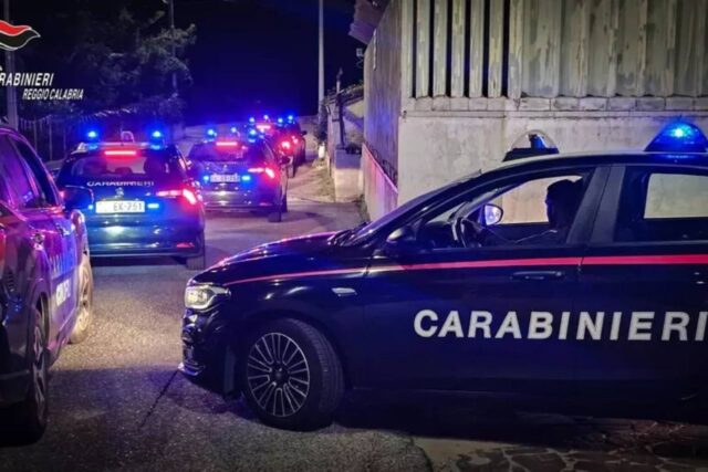 Foto capodanno Reggio Calabria, sei misure cautelari per aver festeggiato il capodanno a colpi di pistola