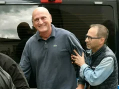 Chico Forti ottiene la semilibertà: più tempo fuori dal carcere, ora si apre la strada alla libertà condizionale Chico Forti incontra l'anziana madre dopo il ritorno in Italia