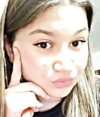 Travolta da un’auto pirata a Napoli, chi era Rebecca Pepe, la studentessa 24enne di Lecce morta dopo 4 giorni di agonia Rebecca Pepe 24enne di Lecce morta dopo investimento a Napoli