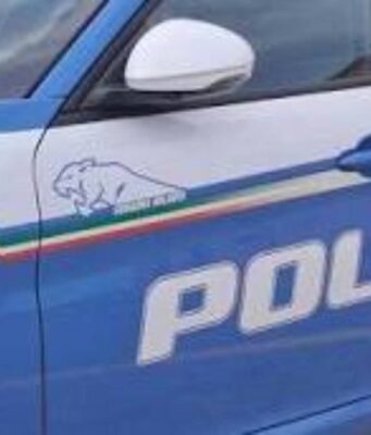 Cagliari, 55enne arrestato per violenza sessuale sulla figlia di 12 anni 12enne incinta a Cagliari, arrestato il padre per violenza sessuale