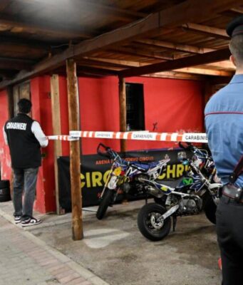 Aprilia, operazione antimafia: tre arresti per estorsione e droga, sequestrati due kartodromi Latina, tre persone arrestate per estorsione, tentata estorsione, autoriciclaggio, detenzione e spaccio di stupefacenti