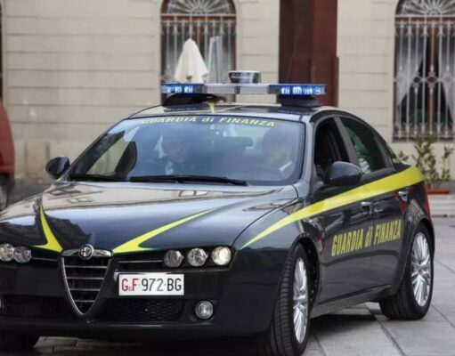 Traffico di cocaina, 15 arresti a Rimini: sequestri per oltre 16 milioni di euro Rimini, 15 arresti per traffico di cocaina