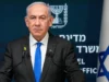 Guerra Iran-Israele, Netanyahu mostra una bomba atomica su Tel Aviv: Teheran minaccia i diplomatici Usa Guerra Iran-Israele, Netanyahu e l'immagine della bomba atomica su Tel Aviv