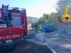Incidente mortale a Perugia, Gaia e Stefano muoiono a 20 e 21 anni: erano in viaggio per lavoro Vigili del fuoco sul luogo dell'incidente mortale sul raccordo Perugia-Bettolle