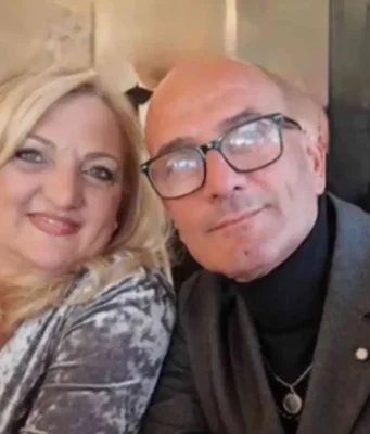 Caivano, Salvatore assunto il giorno prima dell’incidente mortale: «Seri dubbi», cosa non torna alla famiglia Salvatore Calignano con la moglie Carmela, operaio morto dopo l'incidente a Caivano
