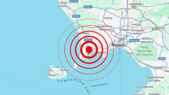 Mappa dell'epicentro del terremoto di magnitudo 2.8 ai Campi Flegrei vicino a Bacoli